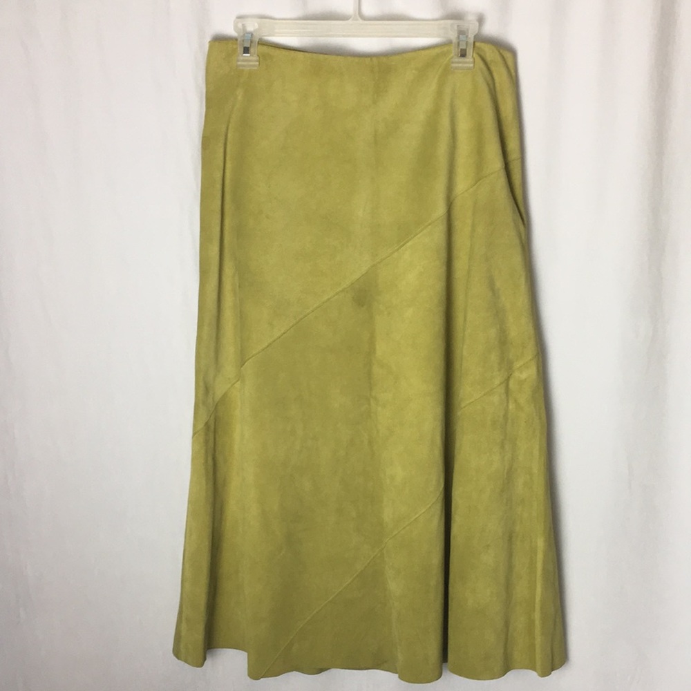Tommy Bahama 100% leather skirt w/ 100% Silk liner
